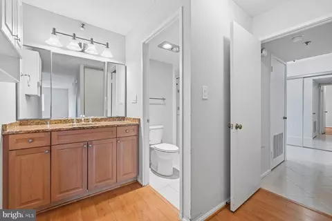Bath - 15101 Interlachen Dr #1-412, Silver Spring, MD 20906 photo 3 of 5