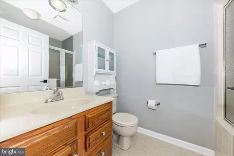 Bath - 2902 Clovercrest Way, Olney, MD 20832 photo 1 of 2