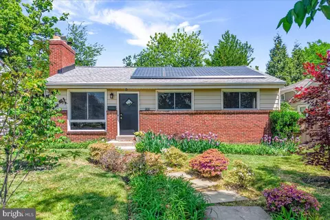 709 Boston Ave, Takoma Park, MD 20912