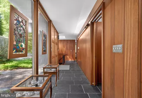 Entry Way - 401 Willington Dr, Silver Spring, MD 20904 photo 1 of 4