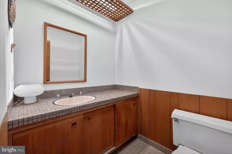 Bath - 401 Willington Dr, Silver Spring, MD 20904 photo 3 of 5