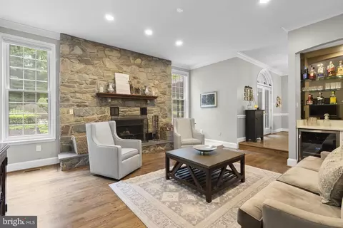 Living - 650 Bryants Nursery Rd, Silver Spring, MD 20905 photo 1 of 1