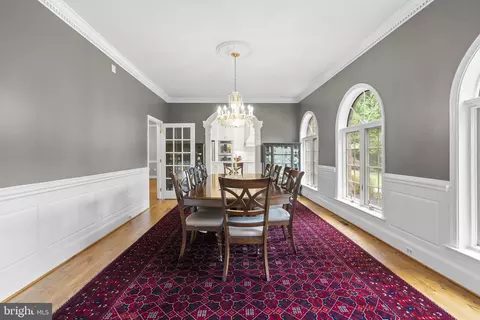 Dining - 650 Bryants Nursery Rd, Silver Spring, MD 20905 photo 1 of 4