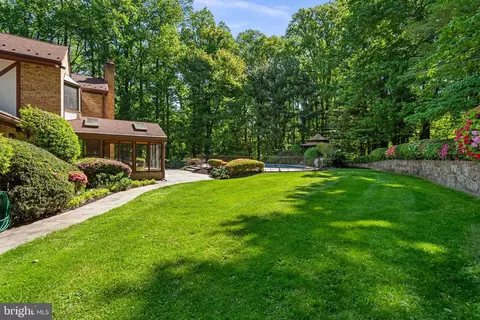Exterior - 650 Bryants Nursery Rd, Silver Spring, MD 20905 photo 11 of 14