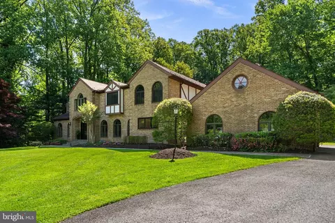 Exterior - 650 Bryants Nursery Rd, Silver Spring, MD 20905 photo 4 of 14