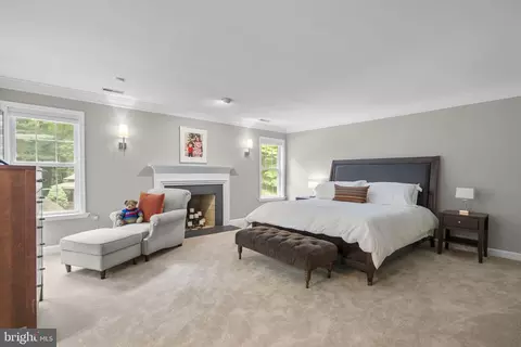 Bedroom - 650 Bryants Nursery Rd, Silver Spring, MD 20905 photo 1 of 10