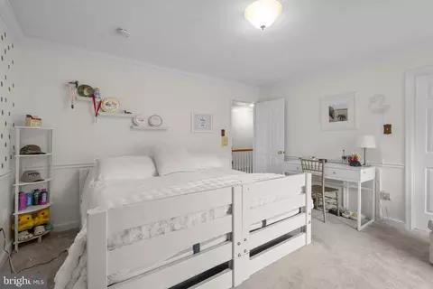Bedroom - 650 Bryants Nursery Rd, Silver Spring, MD 20905 photo 7 of 10