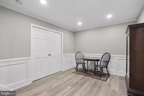 Entry Way - 650 Bryants Nursery Rd, Silver Spring, MD 20905 photo 10 of 10