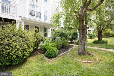19409 Caravan Dr, Germantown, MD 20874