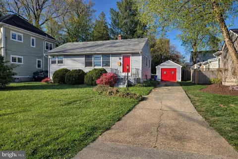 4113 Knowles Ave, Kensington, MD 20895