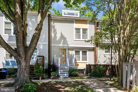 14 Pine Ridge Ct #11-7, Germantown, MD 20874
