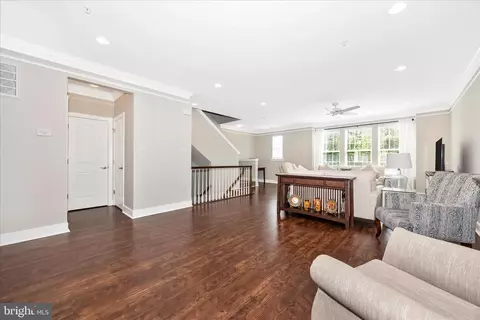 759 Cobbler Pl #759, Gaithersburg, MD 20877