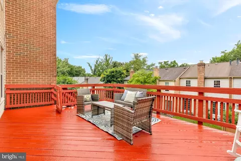 19 Shagbark Ct, Rockville, MD 20852