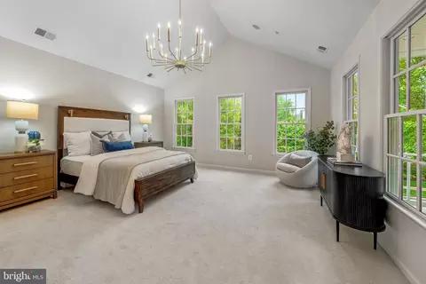 507 Rosebush Ln, Rockville, MD 20850