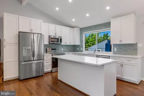 13201 Wilton Oaks Dr, Silver Spring, MD 20906