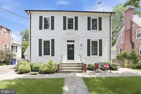 5109 Worthington Dr, Bethesda, MD 20816