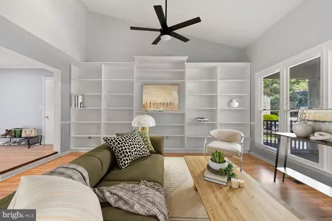 Living - 2205 Blue Valley Dr, Silver Spring, MD 20904 photo 9 of 16