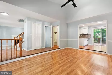 Living - 2205 Blue Valley Dr, Silver Spring, MD 20904 photo 11 of 16