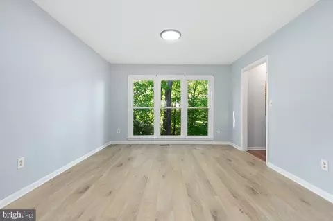 Living - 2205 Blue Valley Dr, Silver Spring, MD 20904 photo 8 of 16