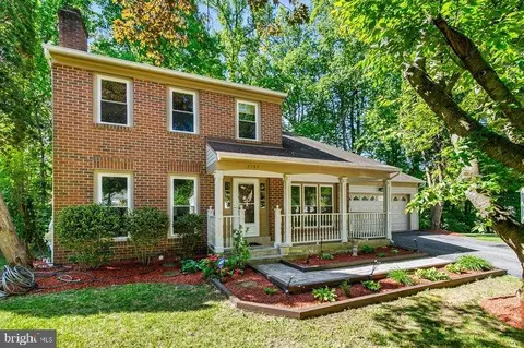 Exterior - 2205 Blue Valley Dr, Silver Spring, MD 20904 photo 4 of 14