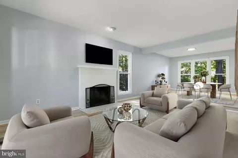 Living - 2205 Blue Valley Dr, Silver Spring, MD 20904 photo 2 of 16