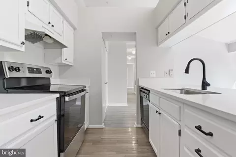 2812 Clear Shot Dr #10, Silver Spring, MD 20906