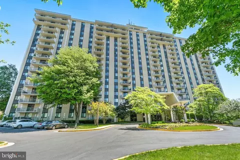 7420 Westlake Ter #1505, Bethesda, MD 20817