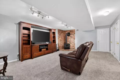 Other - 604 Somersworth Way, Silver Spring, MD 20902 photo 4 of 8