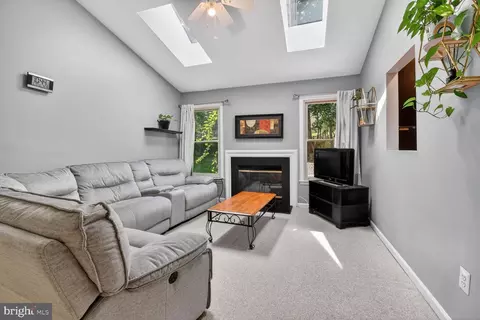 Other - 604 Somersworth Way, Silver Spring, MD 20902 photo 2 of 8