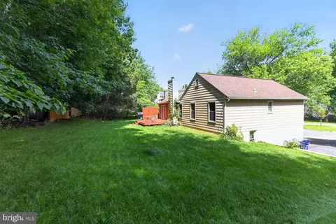 Exterior - 604 Somersworth Way, Silver Spring, MD 20902 photo 3 of 6