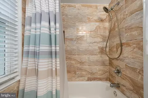 Bath - 2212 Washington Ave #103, Silver Spring, MD 20910 photo 2 of 2