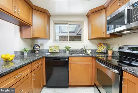 3346 Chiswick Ct #58-1B, Silver Spring, MD 20906