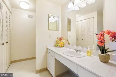 3346 Chiswick Ct #58-1B, Silver Spring, MD 20906 photo 12