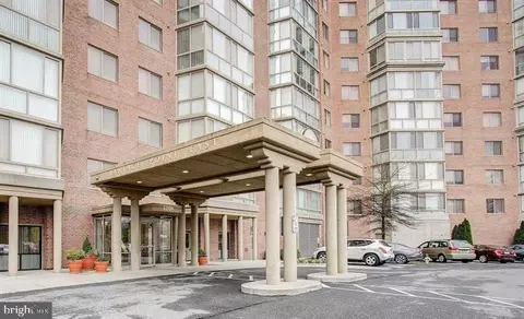 3200 N Leisure World Blvd #203, Silver Spring, MD 20906