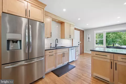 Kitchen - 14412 Sandy Ridge Rd, Silver Spring, MD 20904 photo 3 of 3