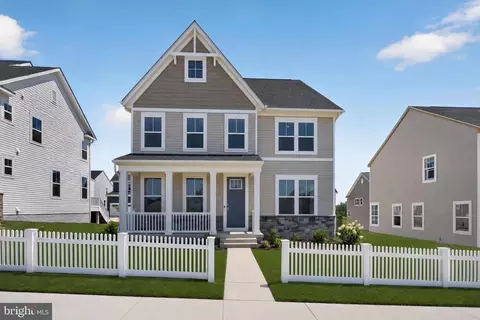 17049 Gathering St, Boyds, MD 20841