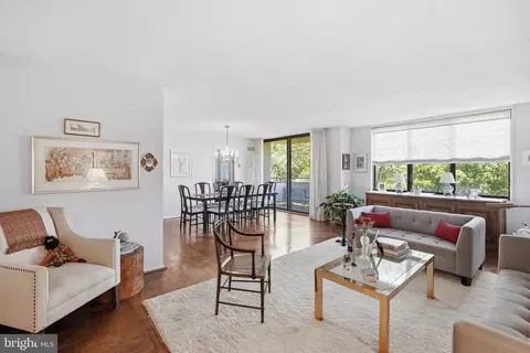 5225 Pooks Hill Rd #910N, Bethesda, MD 20814