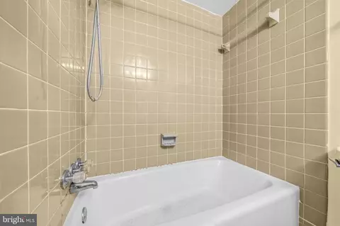 Bath - 2305 Greenery Ln #T-2-3, Silver Spring, MD 20906 photo 4 of 4