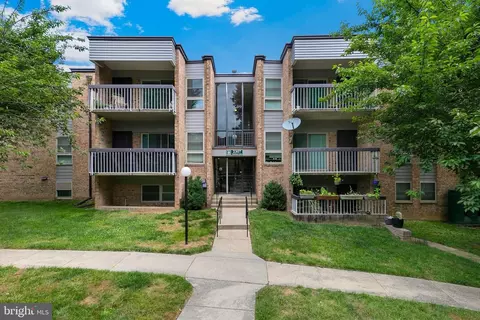 2305 Greenery Ln #T-2-3, Silver Spring, MD 20906