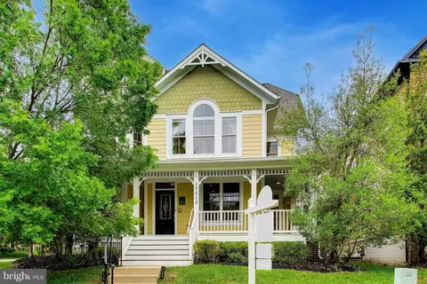 13513 Moonlight Trail Dr, Silver Spring, MD 20906