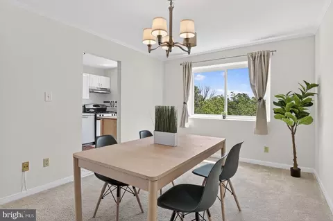 Dining - 614 Sligo Ave #504, Silver Spring, MD 20910 photo 2 of 3