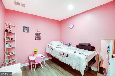 Bedroom - 3382 Hewitt Ave #102, Silver Spring, MD 20906 photo 2 of 2