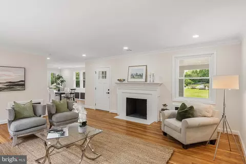 Living - 206 Shaw Ave, Silver Spring, MD 20904 photo 2 of 3
