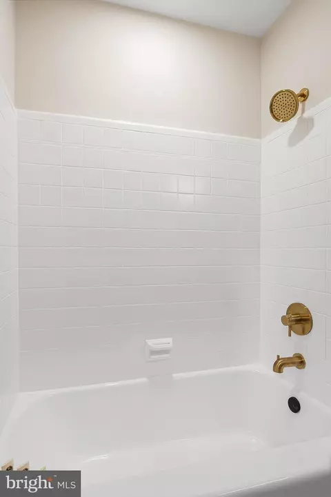 Bath - 206 Shaw Ave, Silver Spring, MD 20904 photo 6 of 11