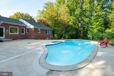 Exterior - 206 Shaw Ave, Silver Spring, MD 20904 photo 13 of 15