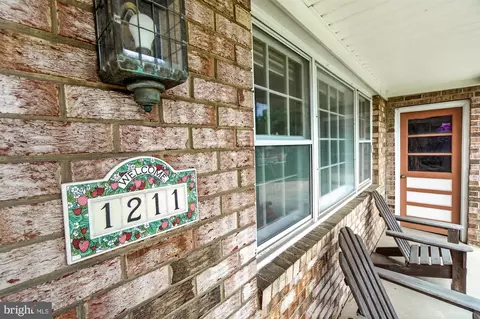 1211 Morningside Dr, Silver Spring, MD 20904 photo 2