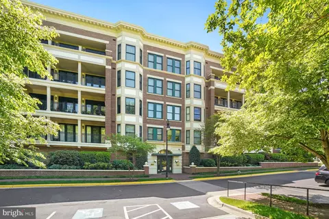 10401 Strathmore Park Ct #404, Rockville, MD 20852