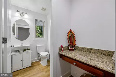 Entry Way - 3410 Snow Cloud Ln, Silver Spring, MD 20904 photo 2 of 10