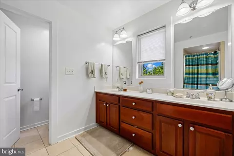 Bath - 3410 Snow Cloud Ln, Silver Spring, MD 20904 photo 1 of 4