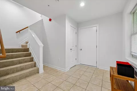 Entry Way - 3410 Snow Cloud Ln, Silver Spring, MD 20904 photo 7 of 10
